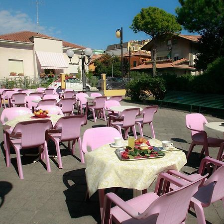 Hotel Adriatico Bellaria-Igea Marina Dış mekan fotoğraf